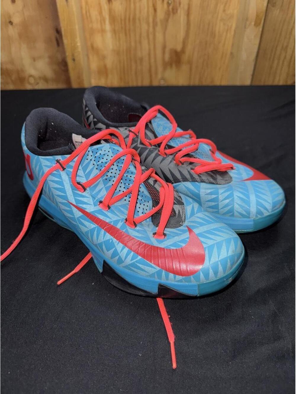 Nike Men's KD 6 N7 size 8.5 Blue and Multi Trainer